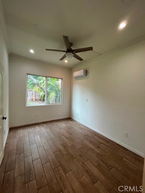 Building Photo - 4316 Greenbush Ave