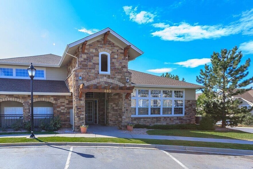 Building Photo - 452 Black Feather Loop