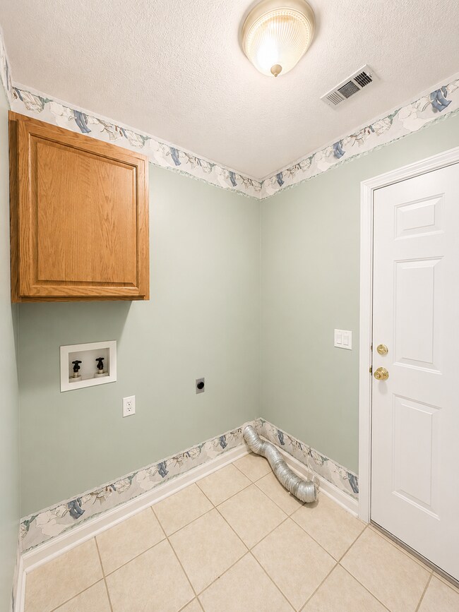 Building Photo - 655 Bristol Hammock Cir