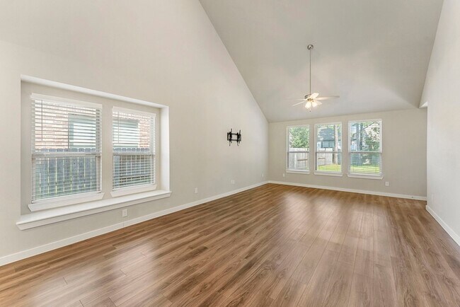 Building Photo - 421 Soapberry Tree Ct