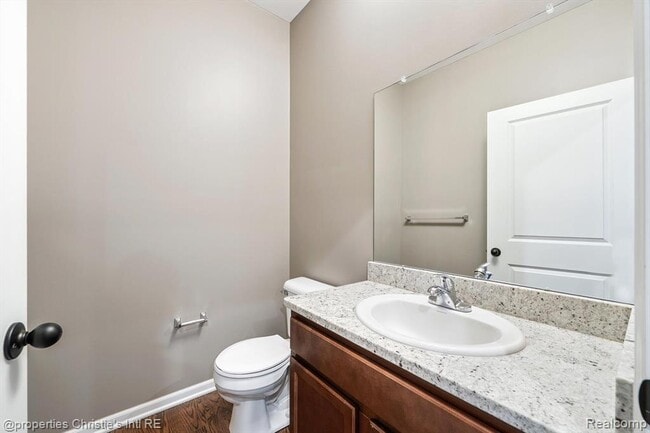 Building Photo - 22051 Parkview Dr