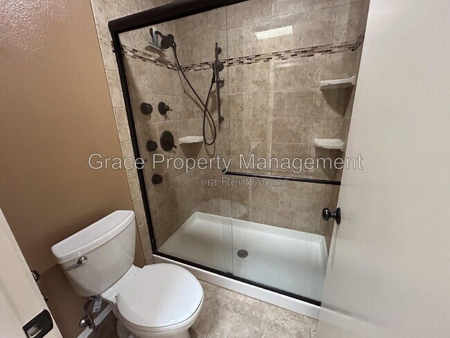 Building Photo - 9024 Bear Mountain Dr