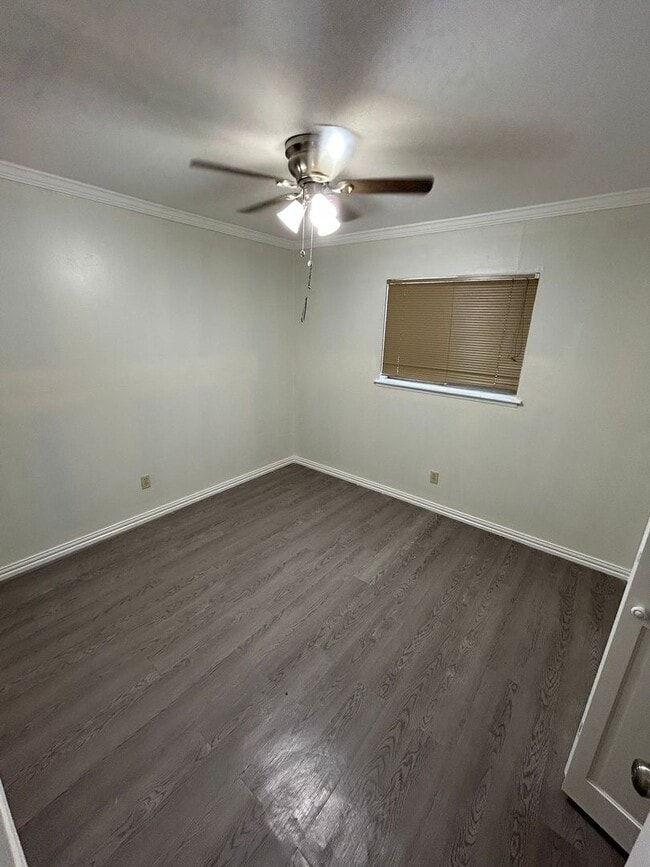 Building Photo - 1801 Haymeadow