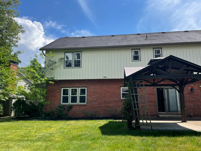 Building Photo - 2100 Cheltenham Rd