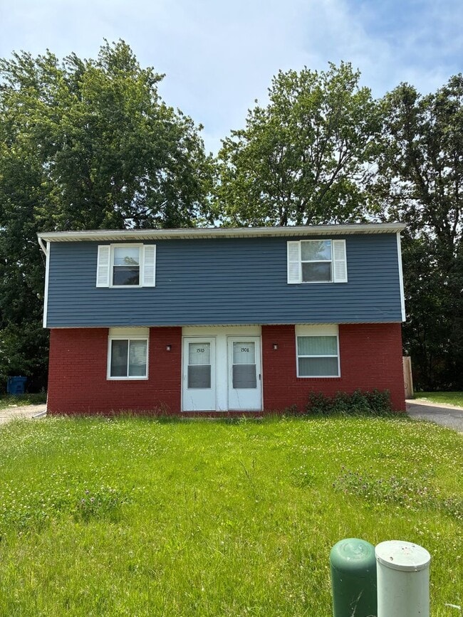 Building Photo - 1508 Fillmore Ave