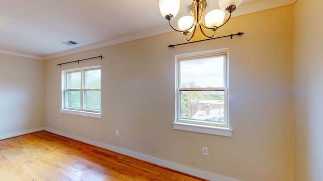 Building Photo - 2615 4th St NE