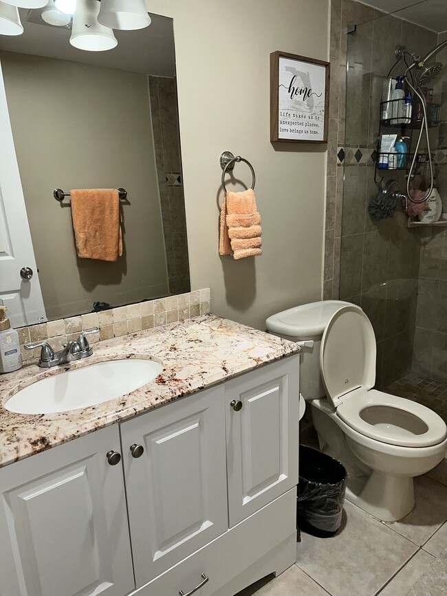 Primary Bathroom - 4381 Trevi Ct