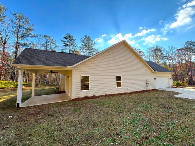 Building Photo - 55 Hawthorn Ln