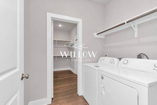 Building Photo - Incredible 3-Bedroom Home in a GREAT Commu...
