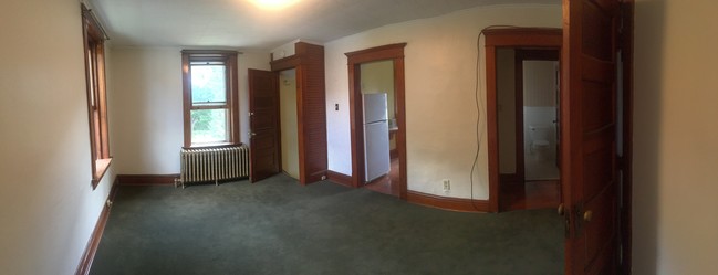 Living/Main Room - 216 South St