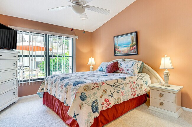 Building Photo - 11651 Pointe Cir