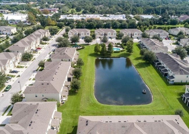 Building Photo - Nice Townhome in the hear of Oviedo!