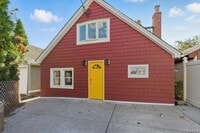 Building Photo - 132 A Raymond St