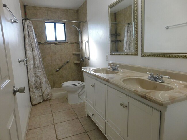 Building Photo - 3309 Delicious Dr