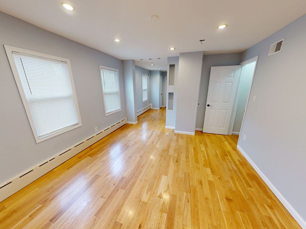 Building Photo - 13 Idlewild Ave