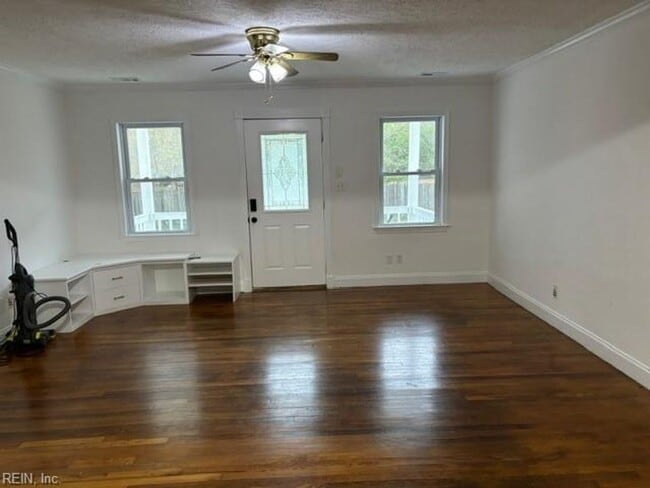 Building Photo - Maple Hall