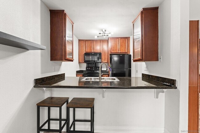 Building Photo - 4860 Rolando Ct