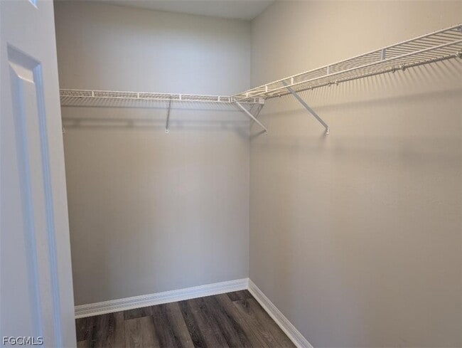 Building Photo - 4614 SW 7th Ave