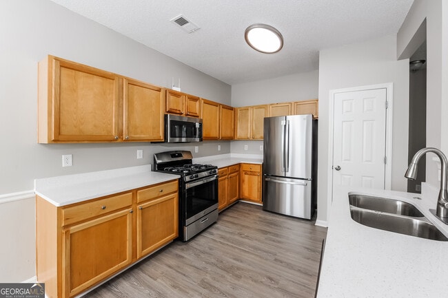 Building Photo - 1580 Potomac Ct