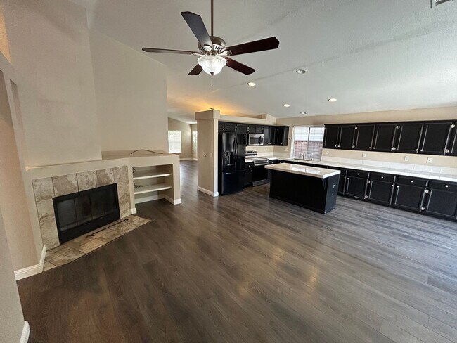 Building Photo - 1145 Stonecrest Dr