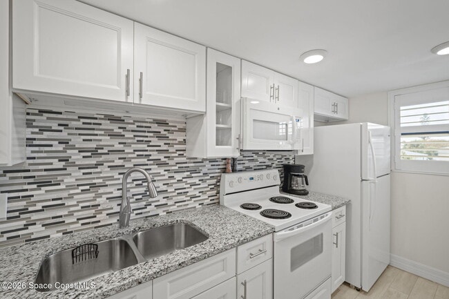 Building Photo - 180 Paradise Blvd