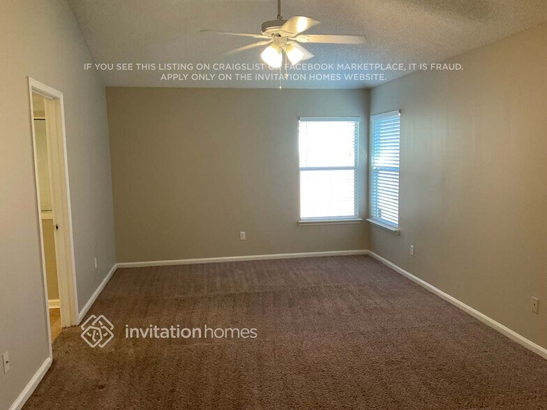 Building Photo - 12243 Mantle Dr