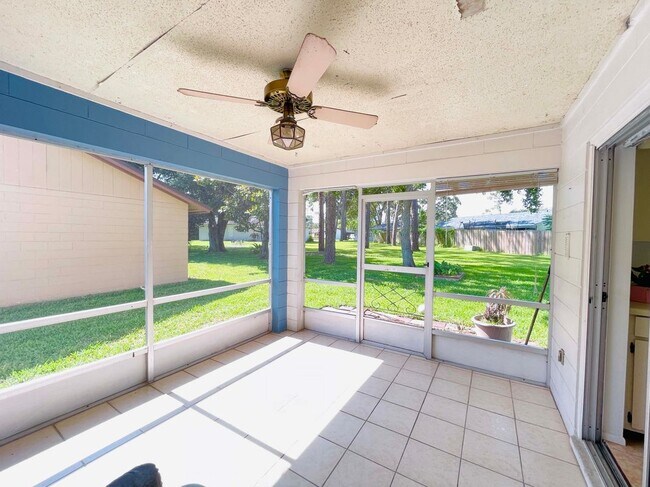 Building Photo - 428 Breakwater Dr