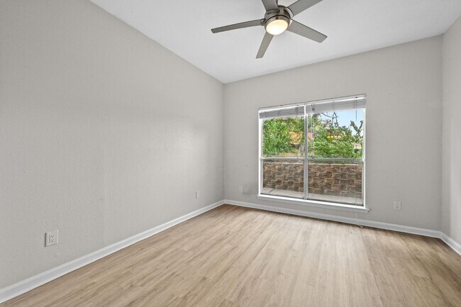 Building Photo - 2450 Wickersham Ln