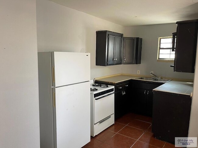 Building Photo - 1169 Calle Galaxia