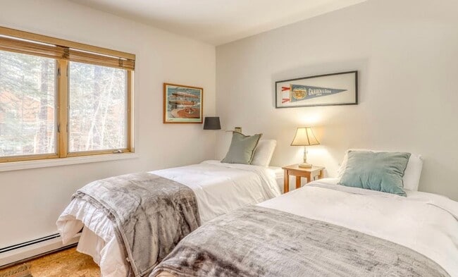 Building Photo - Seasonal McCloud Rental - All Ulitlies Inc...