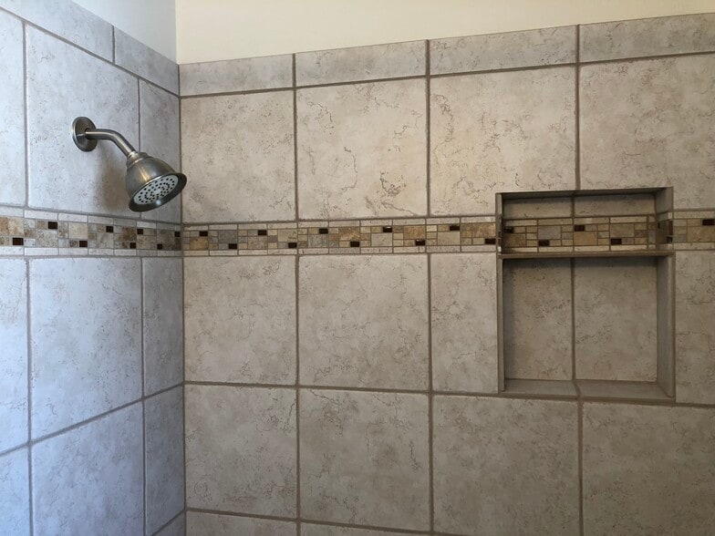Shower detail - 1265 Fairfield Dr
