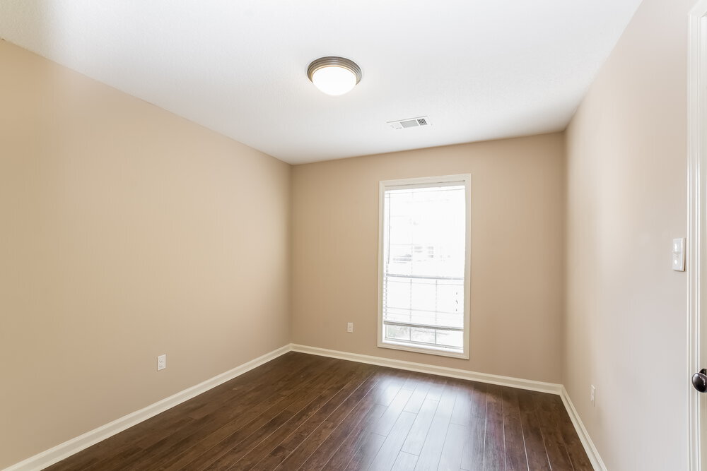 Building Photo - 6688 Millgrove Park Dr
