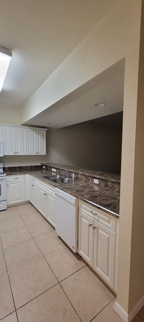 Building Photo - 3/2.5 Eagle Trace Townhome