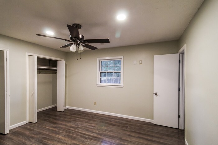 Building Photo - 2979 Tiller Trail SW