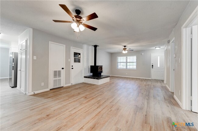 Building Photo - 1228 Chippendale Dr