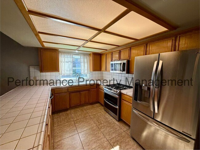 Building Photo - 10910 Mohican Dr