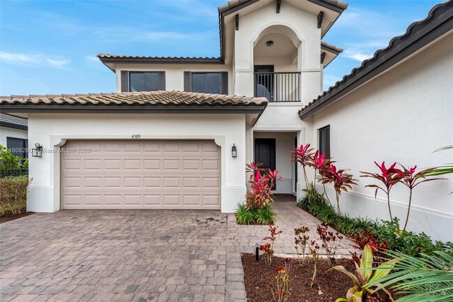 Building Photo - 4309 SW 176th Ave