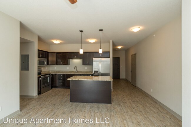 Building Photo - 4120 Lincoln Swing St