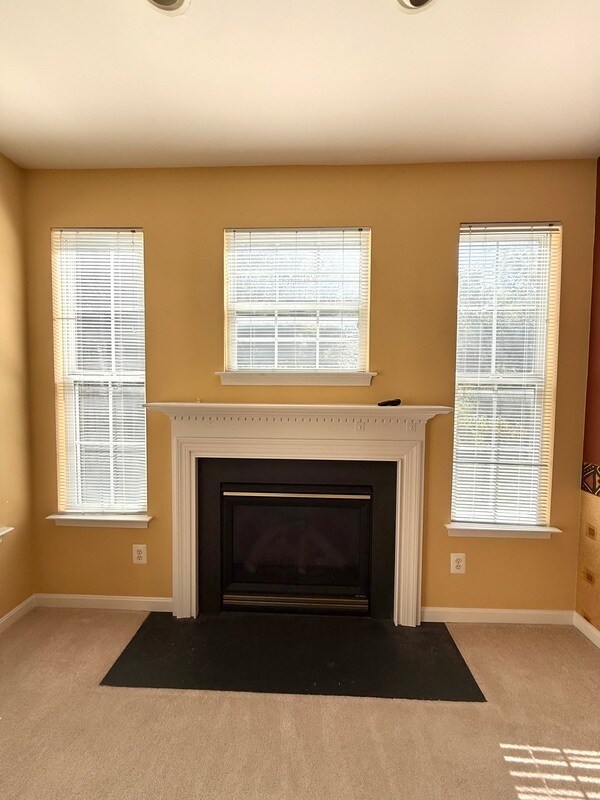Building Photo - 266 Bruaw Dr