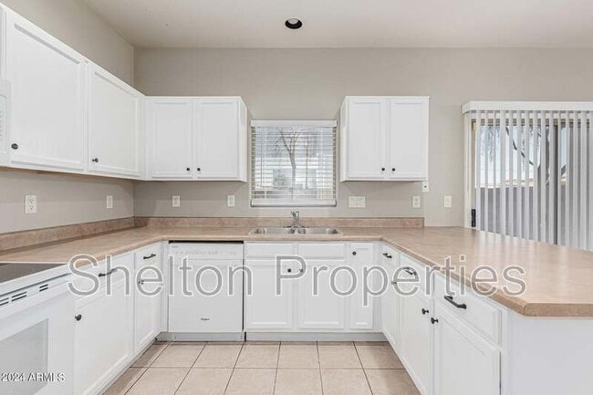 Building Photo - 22223 N 29th Dr