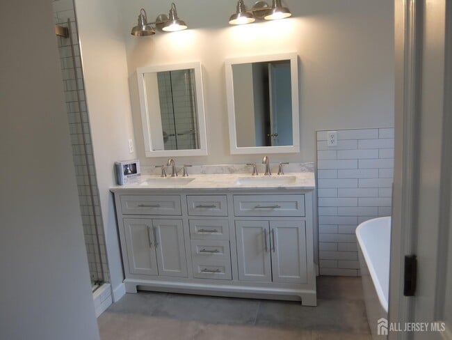 Building Photo - 2303 Pheasant Run