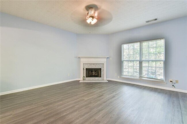 Building Photo - 1526 Viero Dr