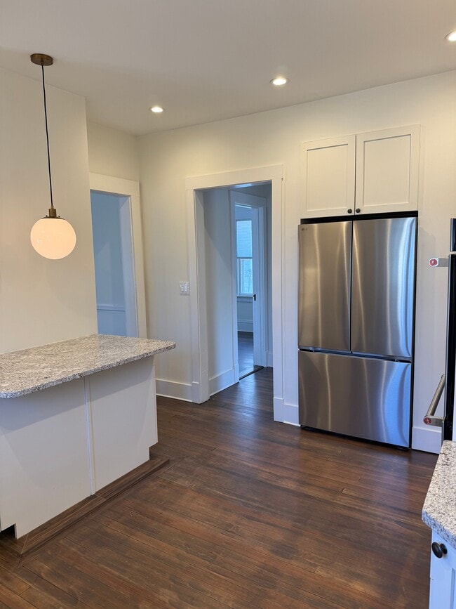 Building Photo - 33 Montclair Ave