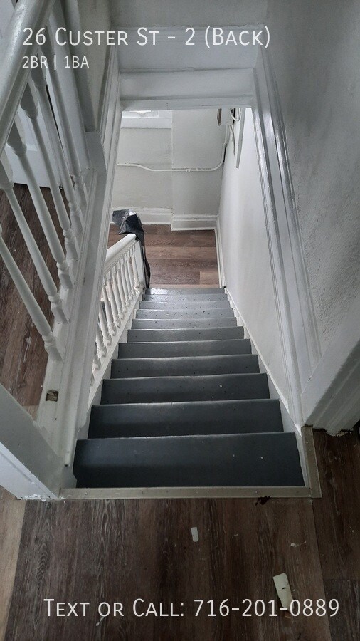 Building Photo - 26 Custer St