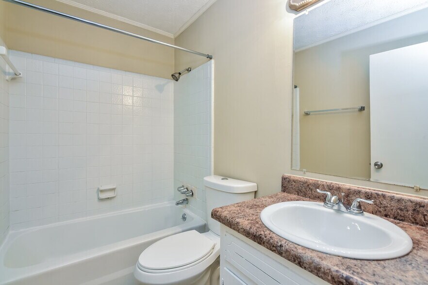 Building Photo - 4624 Elm Ridge Ct