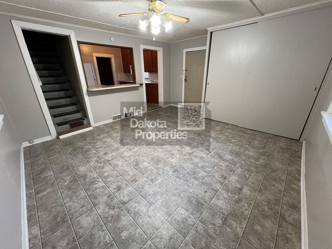 Building Photo - 413 N Iowa- 2 bedroom, 2 bathroom house