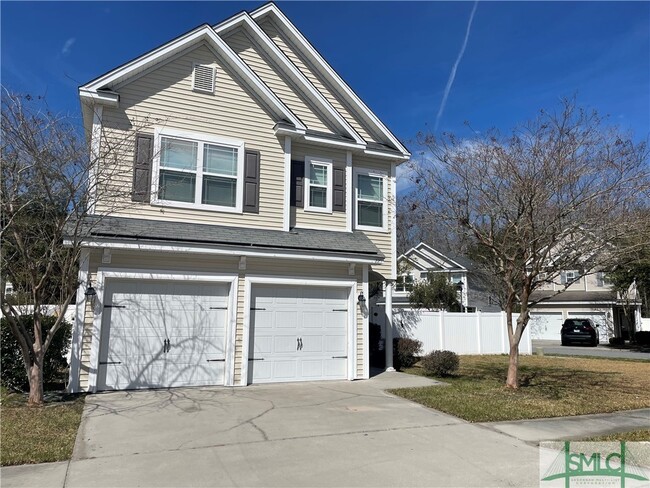 Building Photo - 225 Summer Hill Ct