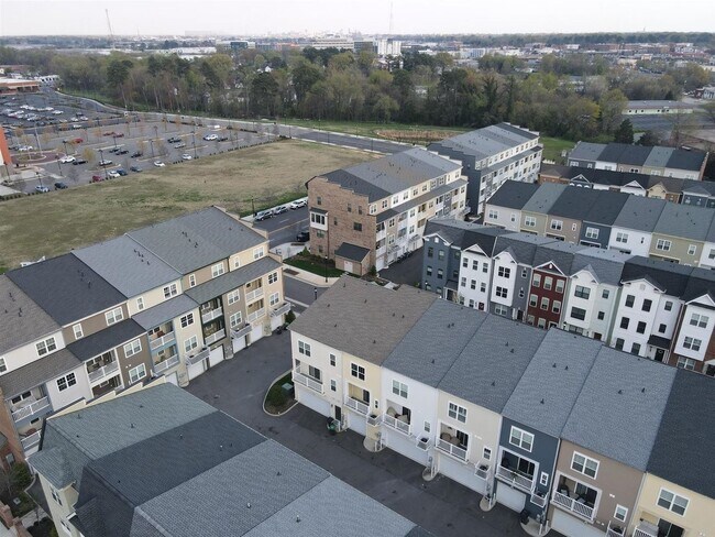 Building Photo - 5302 Masons Ln
