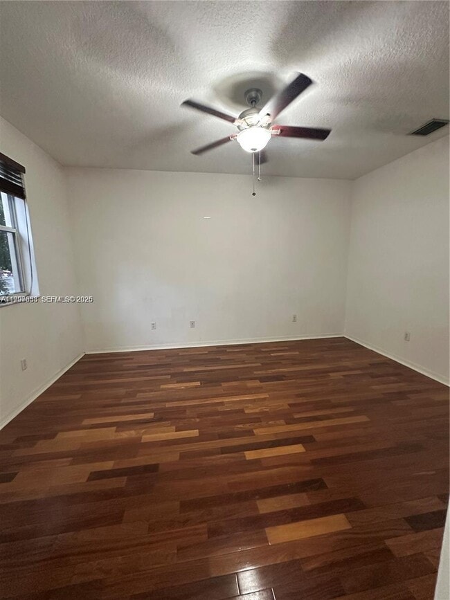 Building Photo - 2191 Anchor Ct