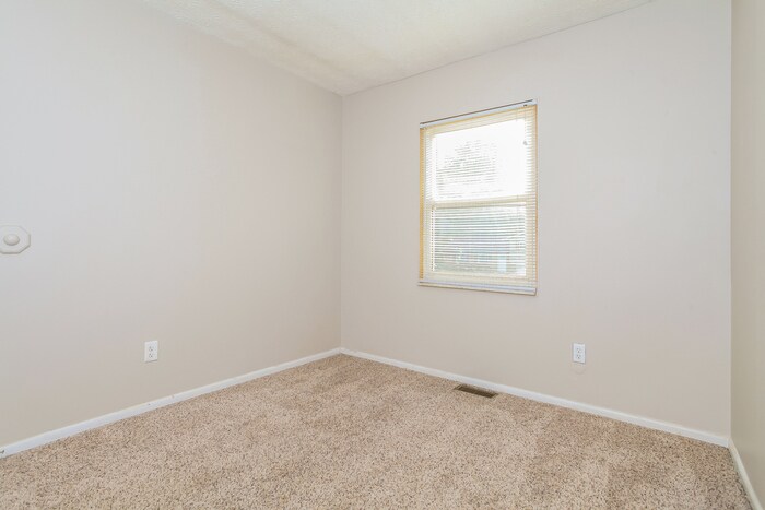 Building Photo - 10288 Dewhill Ln